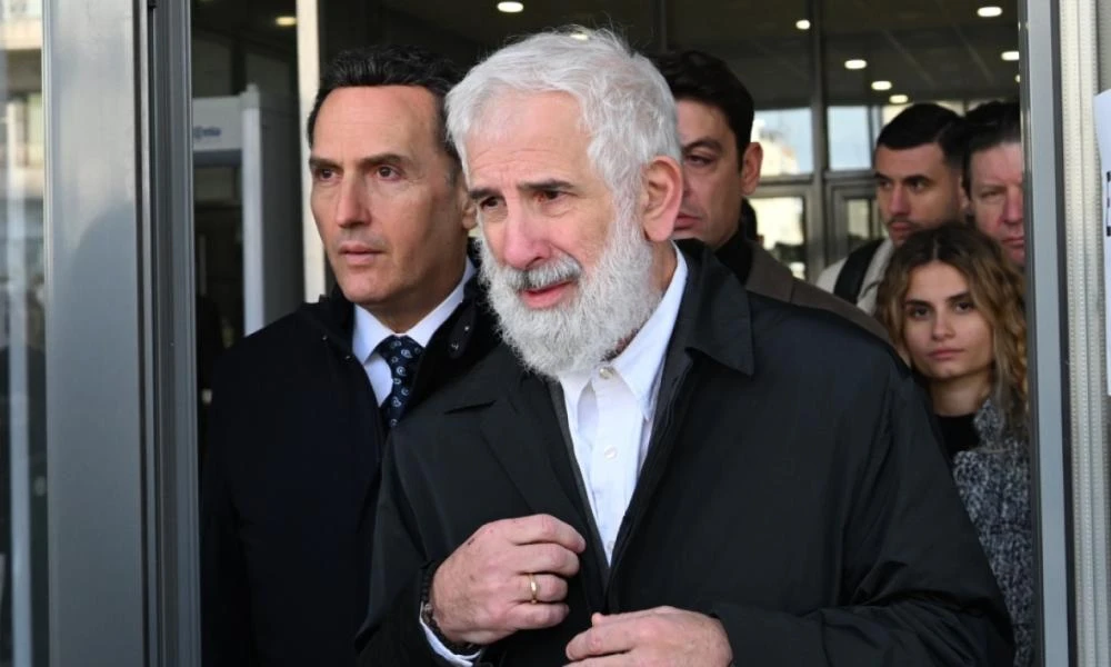Αιχμές Φιλιππίδη για Μπιμπίλα: «Είχες καταγγελία για ανήλικο και την έσκισες»